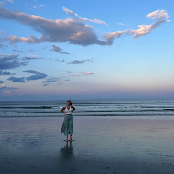 Meet your Posher, Catherine - Picture 1 of 1